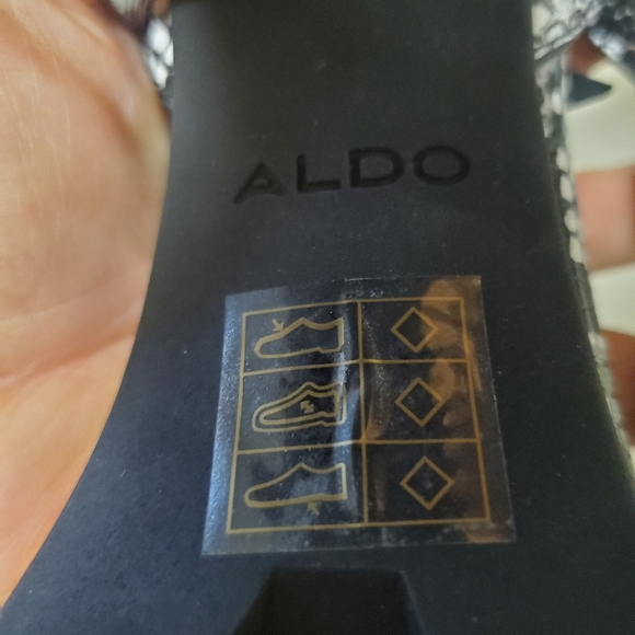 Platform Lug Sole Block Heels Snake Print LEGUA NWOB - Picture 13 of 15